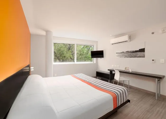 Отель Express Junior Cdmx Sullivan Мехико